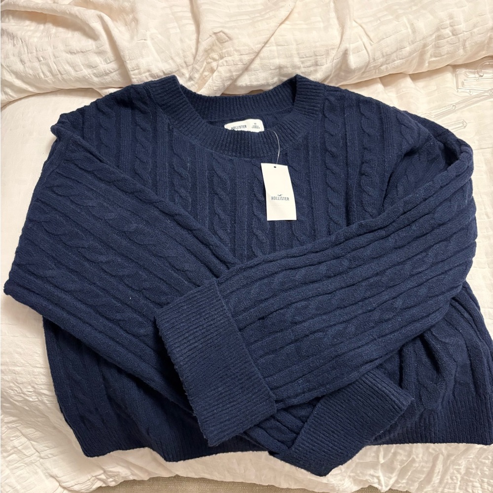 Hollister Women’s Blue Cable Knit Sweater